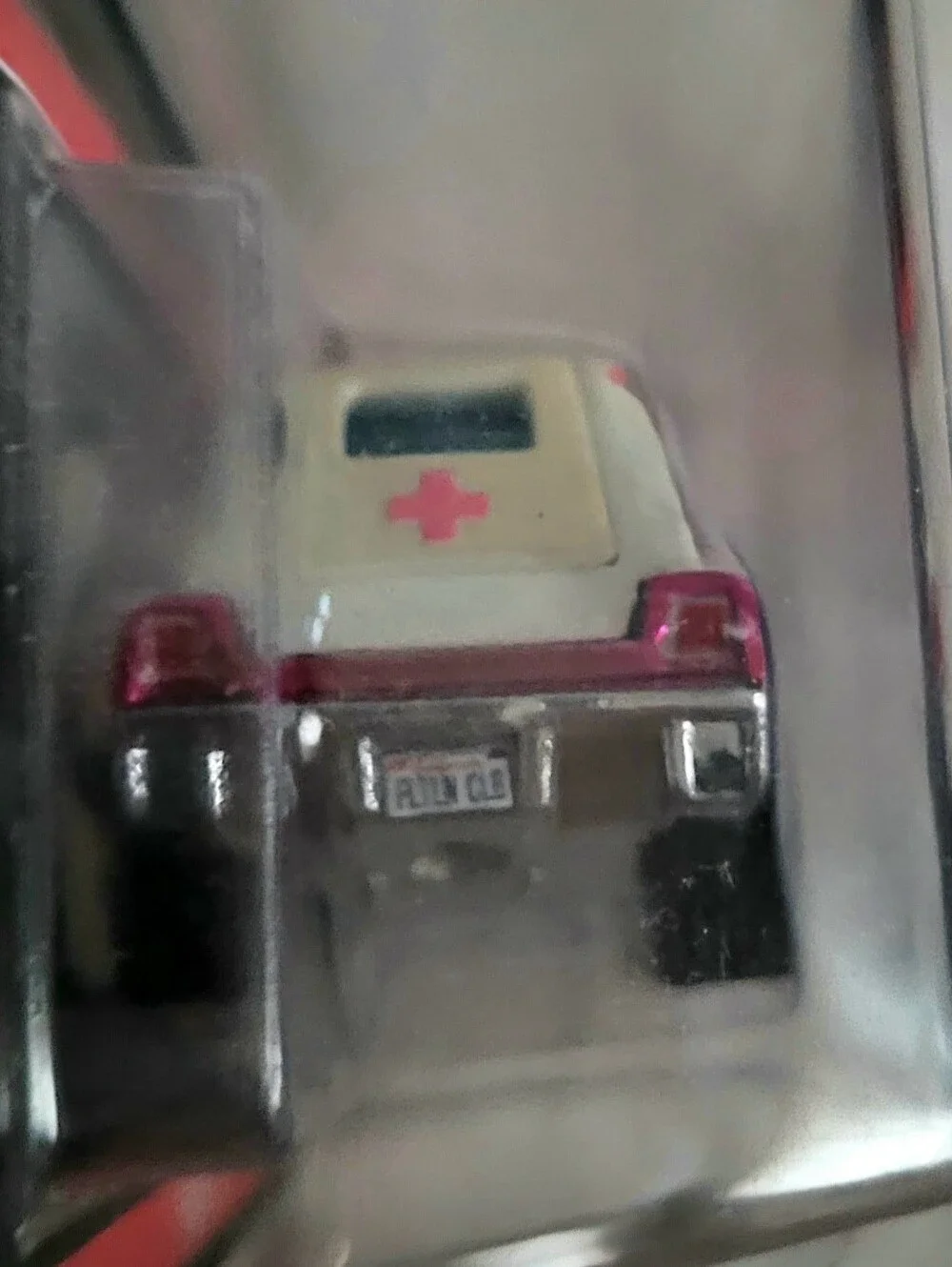 2010 Hot Wheels Red Line Club Pink Ambulance Real Riders Series 1/6 #1318/4000